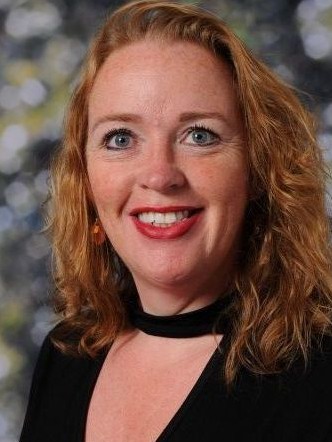 Mrs Cathy Walker